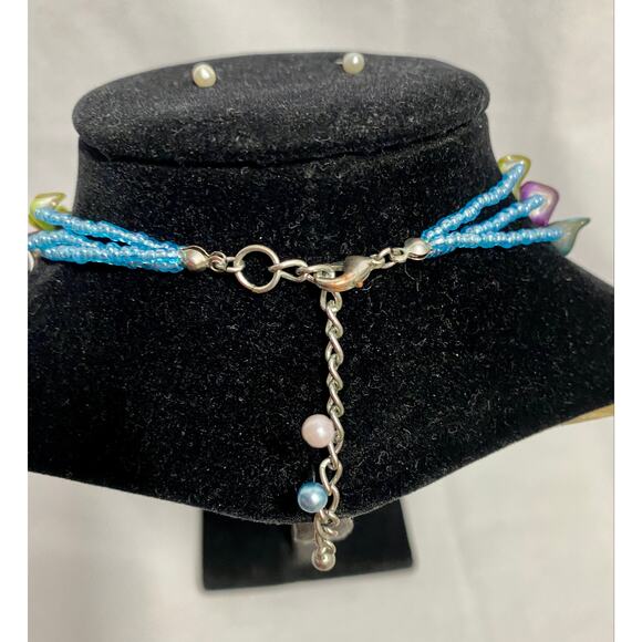 Faux Multicolor Mother of Pearl Necklace - Picture 2 of 5